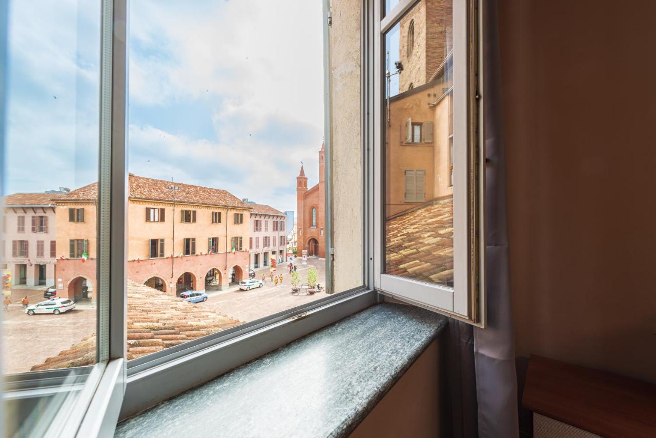 Palazzo Ciravegna Daire Alba  Dış mekan fotoğraf